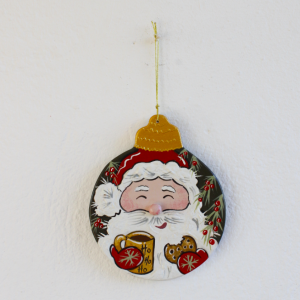 Άγιος Βασίλης με μπισκότο και ζεστό κακάο