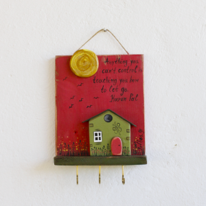 Ροζ Κλειδοθήκη με Γνωμικό στα Αγγλικά